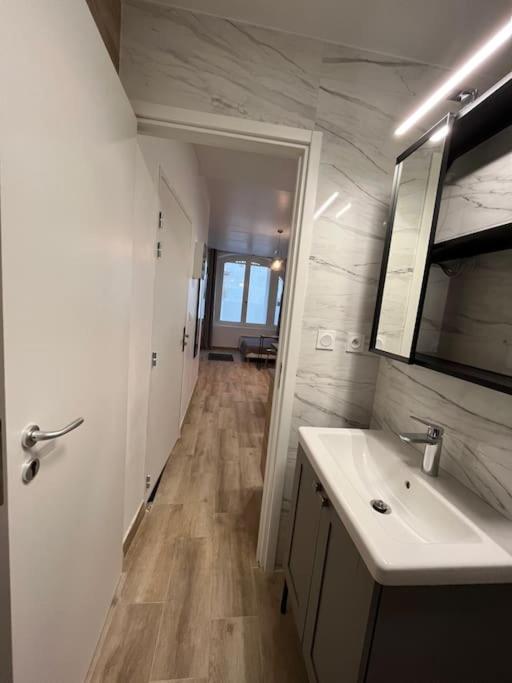 Studio Cosy Rez-De-Chaussee Foix Ngoại thất bức ảnh