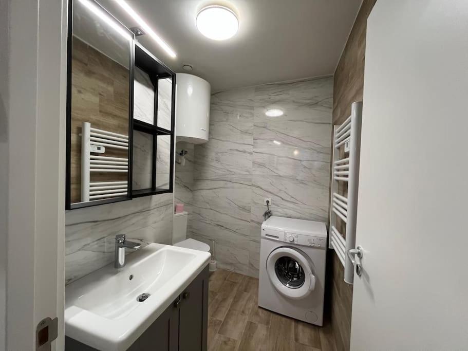 Studio Cosy Rez-De-Chaussee Foix Ngoại thất bức ảnh