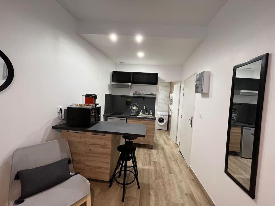 Studio Cosy Rez-De-Chaussee Foix Ngoại thất bức ảnh